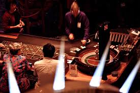 Зеркало Casino Monro